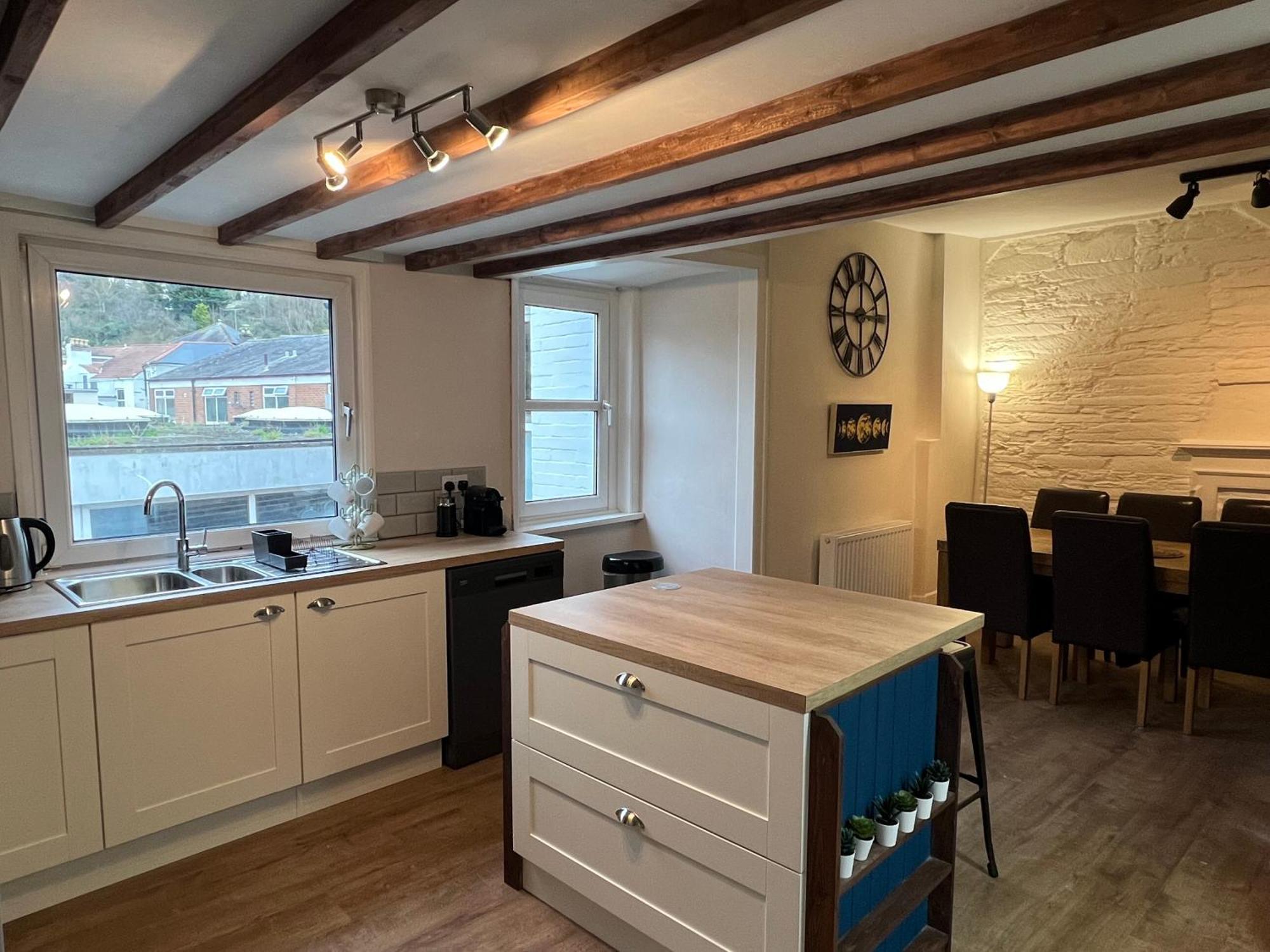 A Spacious 2 Bed Flat In Kingsbridge Town المظهر الخارجي الصورة